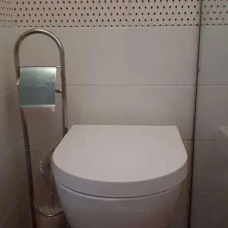 16828c *